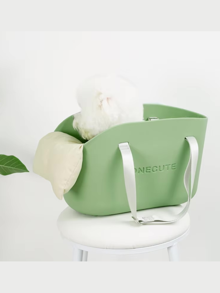 Elegant & Spacious Pet Travel Bag for Small Pets